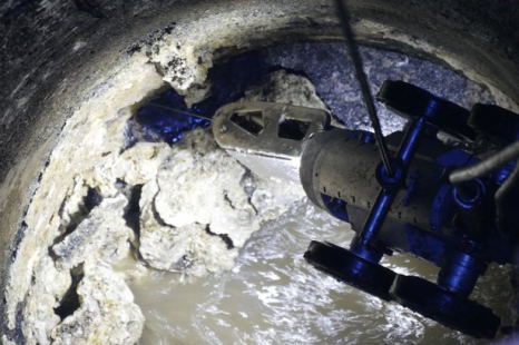  Fatberg removal from UK sewer pipelines